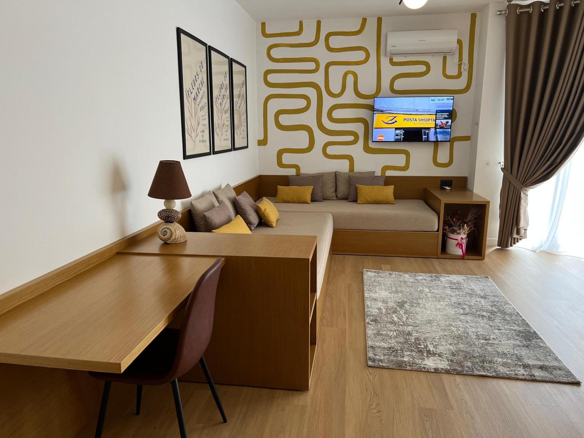 Flora Apartments Sarandë Exterior foto